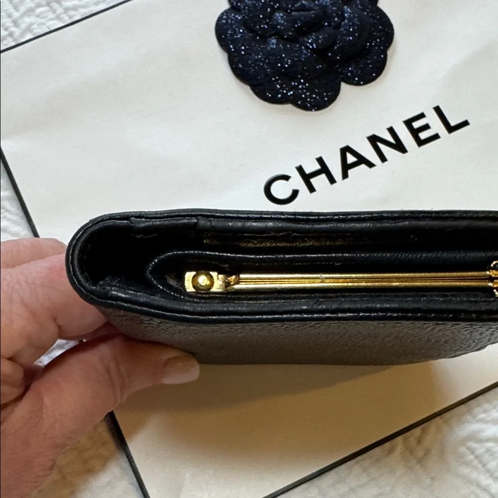CHANEL Timeless CC Caviar Black Leather Wallet w/COA